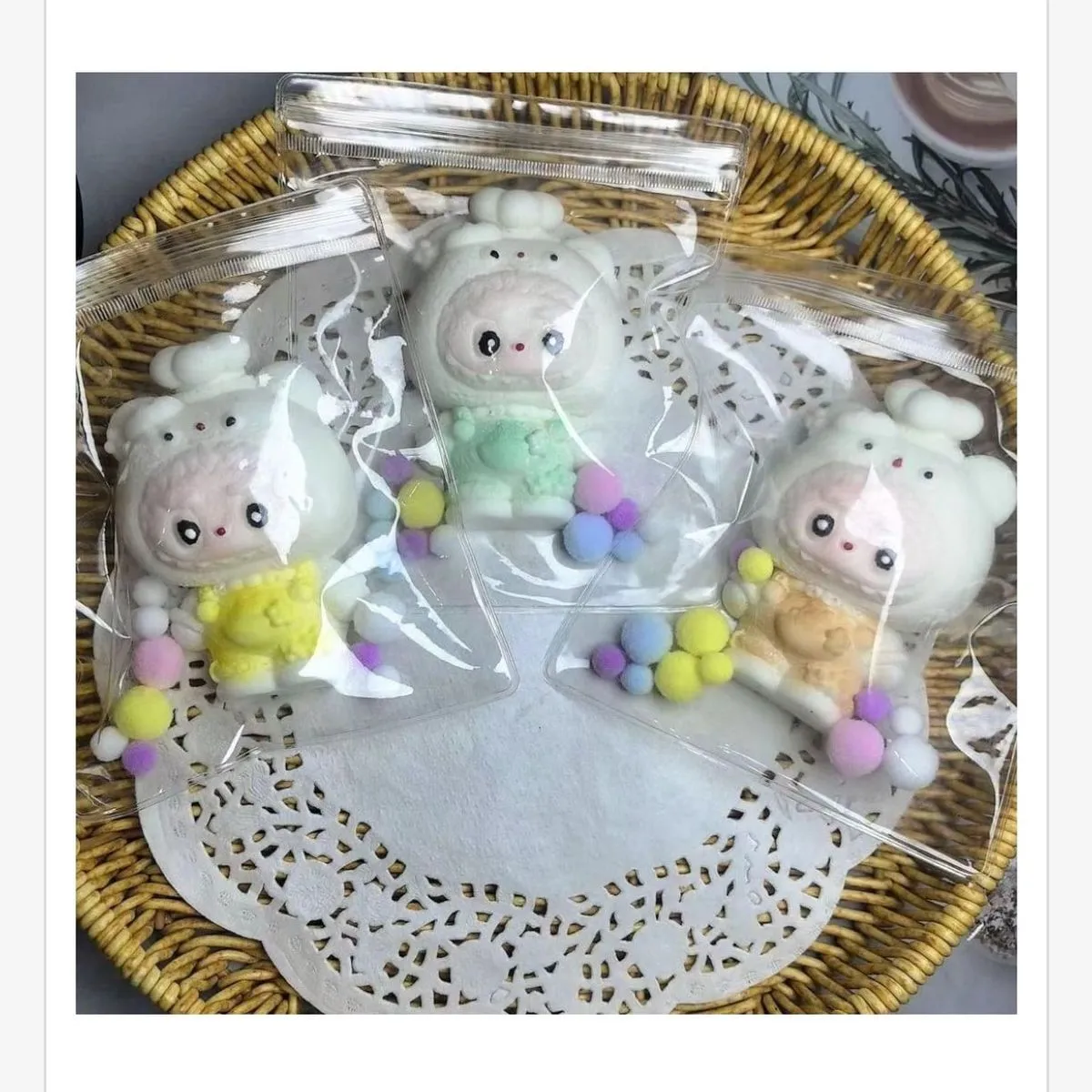 Zabawki Squeeze Toys Labubu Gniotki Antystresowe 16 szt.