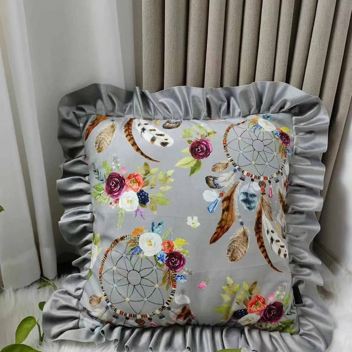 Poszewki 40x40cm szare z motywem dreamcatcher