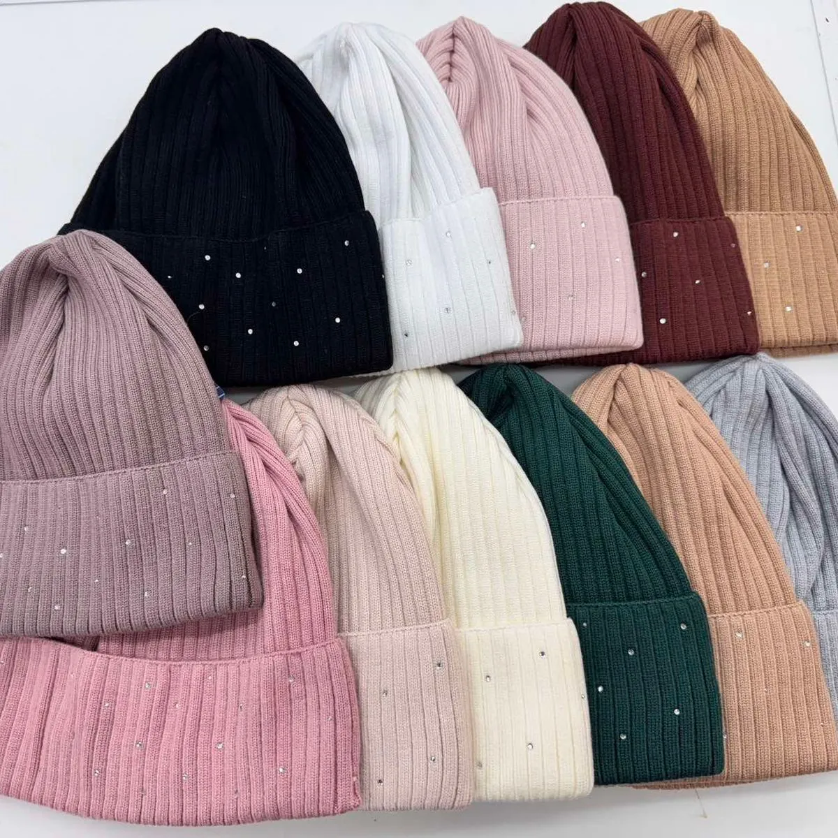 Czapki damskie beanie prążkowane różne kolory