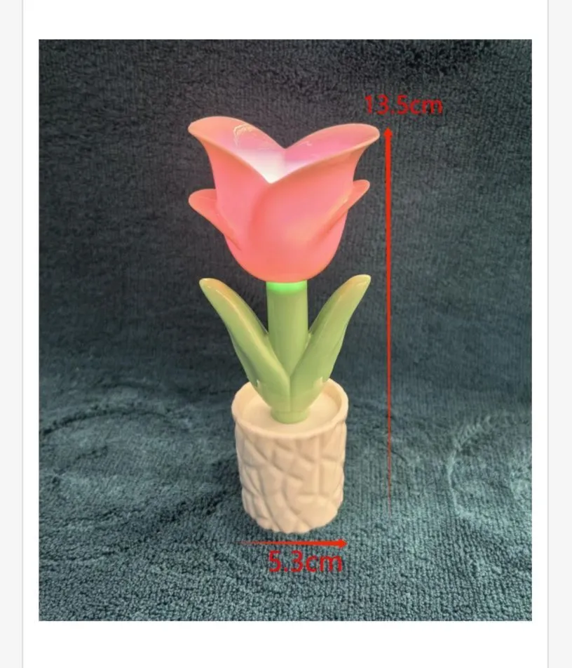 Lampka LED Kwiat Różowy 13,5cm x 5,3cm