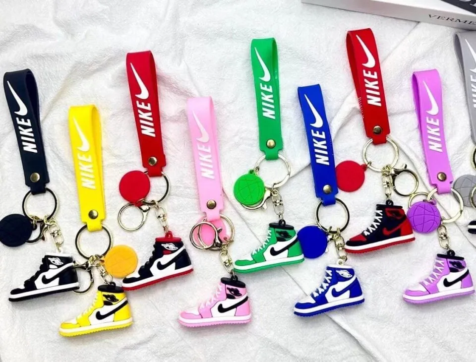 Brelok Silikonowy But Sportowy Sneaker Mix Kolorów Nike