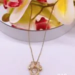 Naszyjnik damski złoty z zawieszką Mickey Mouse 010