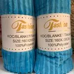 Koce 160x200 cm turkusowe 100% poliester