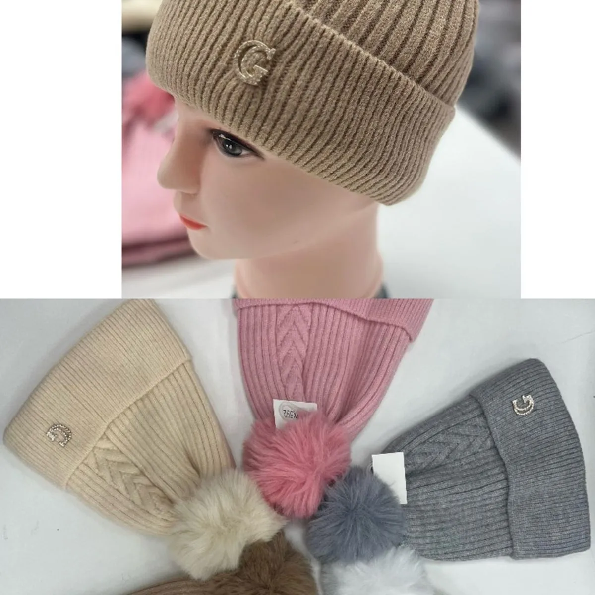Czapki dziecięce beanie z pomponem, beżowe