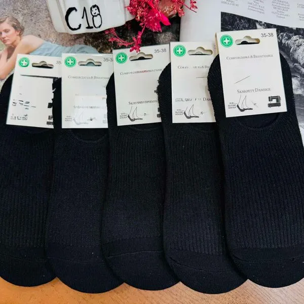 Skarpetki damskie stopki czarne 35-39