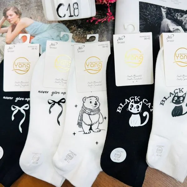 Skarpetki damskie Yang z nadrukami Black Cat, C18, 20426-58