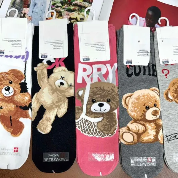 Skarpetki damskie z misiami, wzory Cute, 5 kolorów
