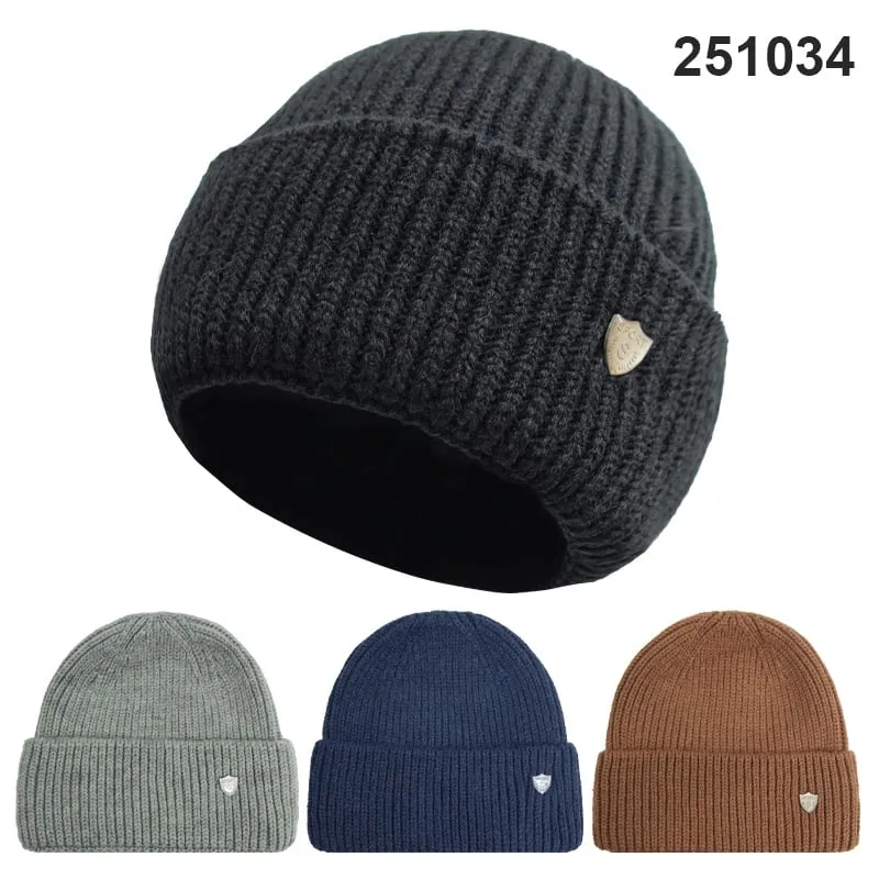 Czapka Zimowa Męska Prążkowana z Naszywką Mix Kolorów 12szt