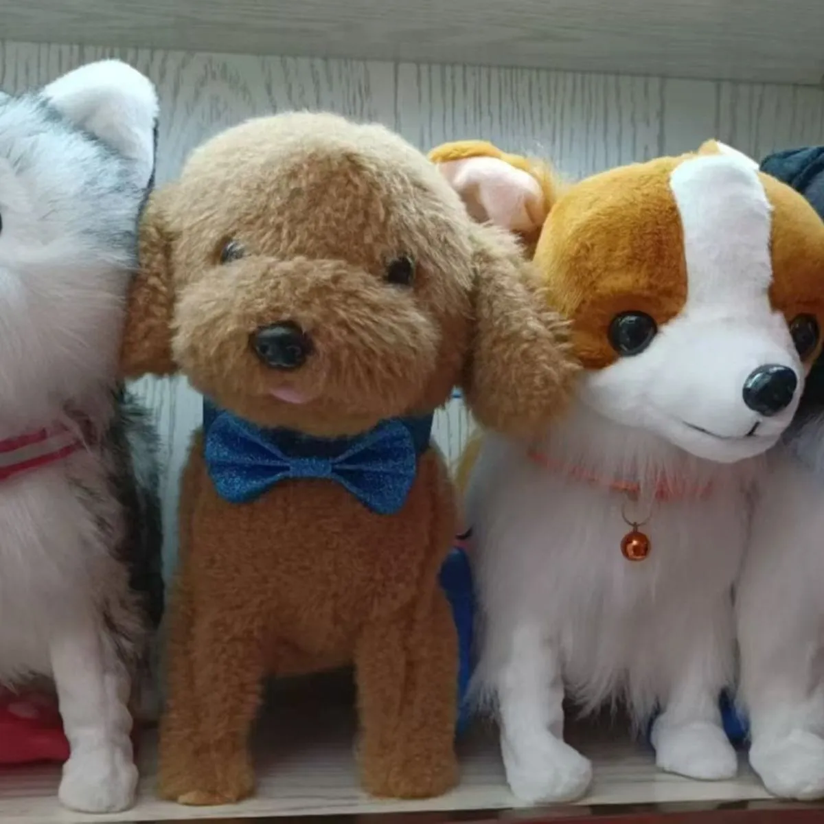 Maskotka interaktywny piesek na baterie ze smyczą mix 6 szt.