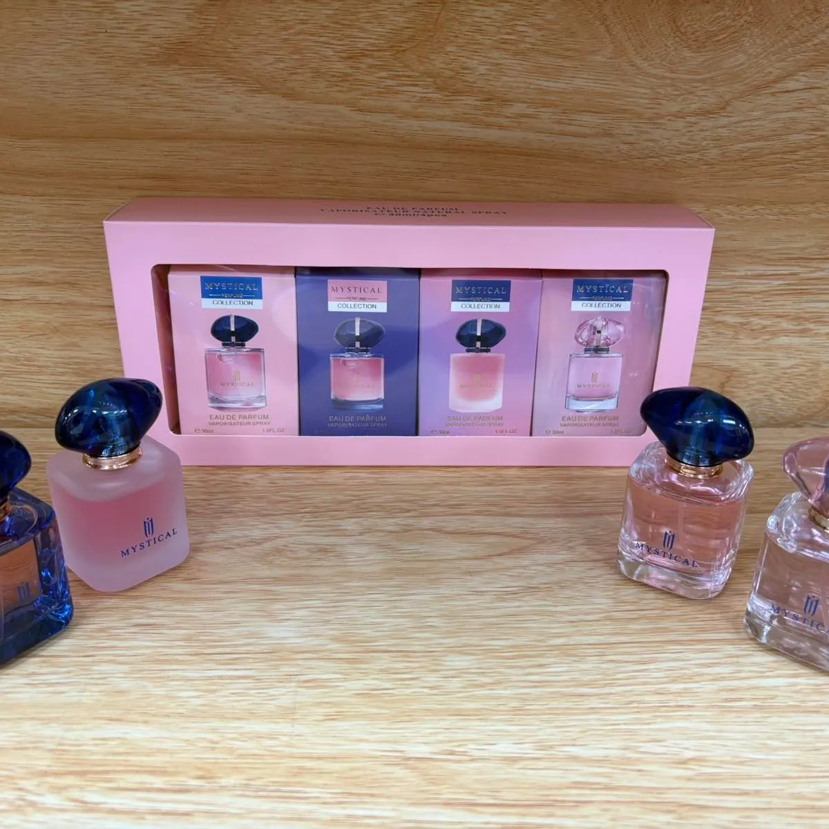 Zestaw Perfum Mystical 4x30ml Damskie EDP w Różowym Pudełku