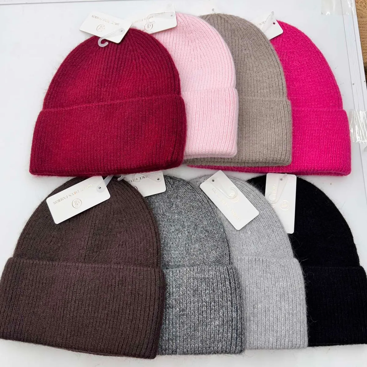 Czapki damskie beanie dzianinowe 10 kolorów
