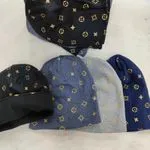Czapki dziecięce beanie z wzorem LV