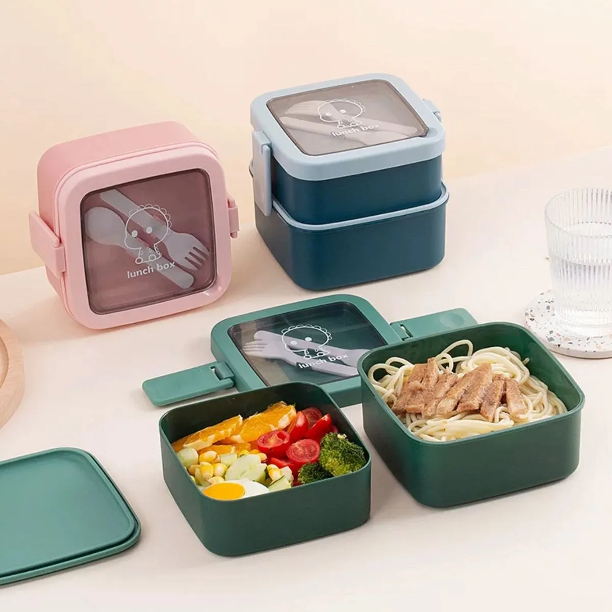 Lunch box dwupiętrowy z pokrywką i sztućcami
