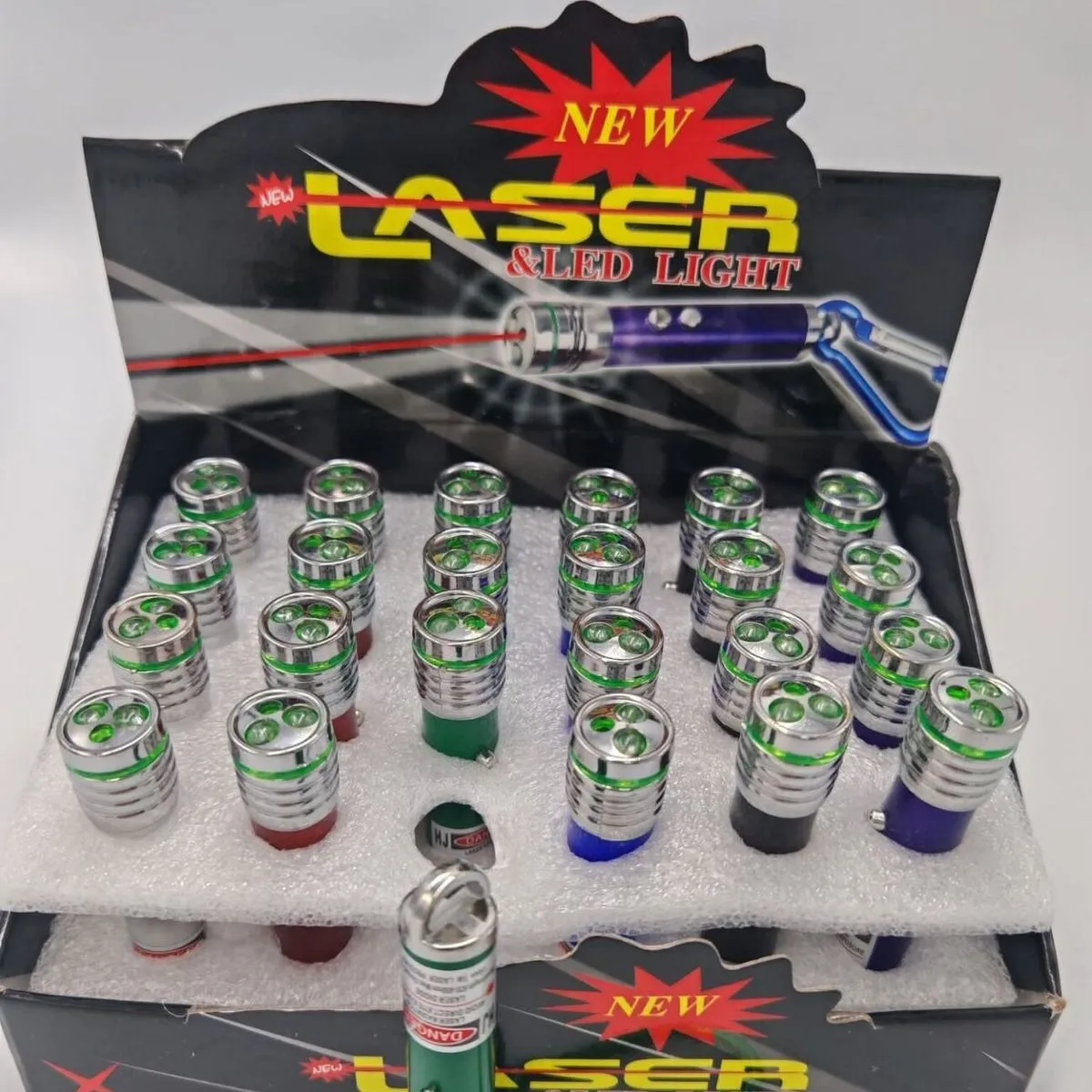 Zabawki Laser 2w1 LED z breloczkiem