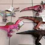 Mini figurki dinozaurów - 6 szt w opakowaniu