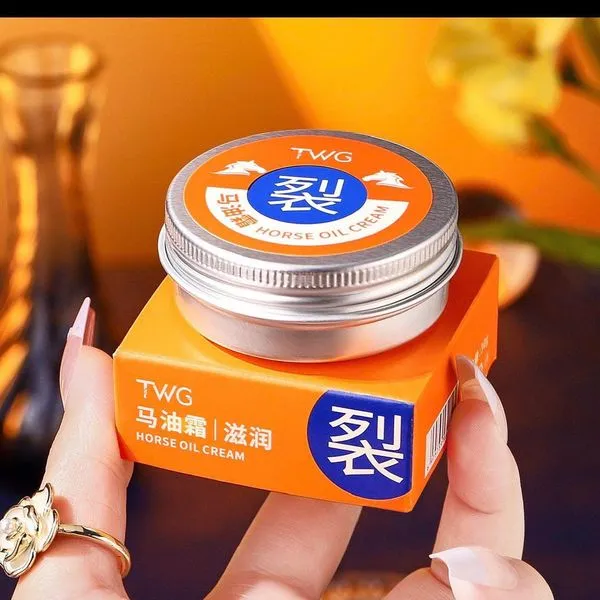 Krem z Tłuszczu Końskiego TWG Horse Oil Cream