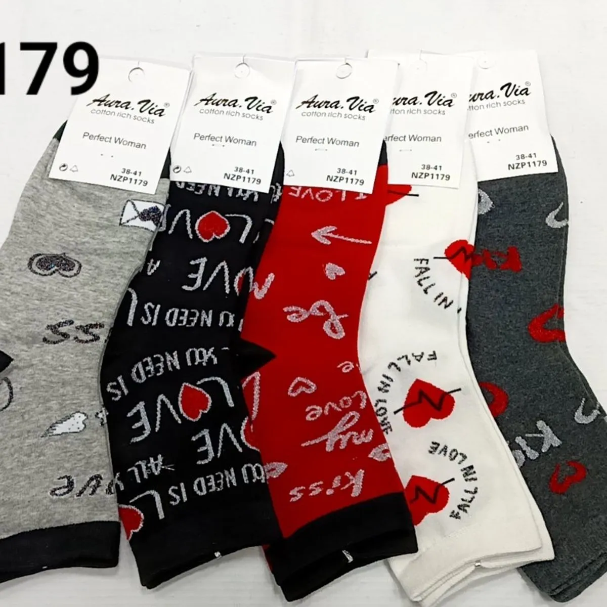 Skarpetki damskie z motywem Love, 5 par, kod NZP1179