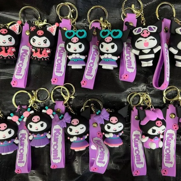 Breloki gumowe z figurkami Kitty 24 szt