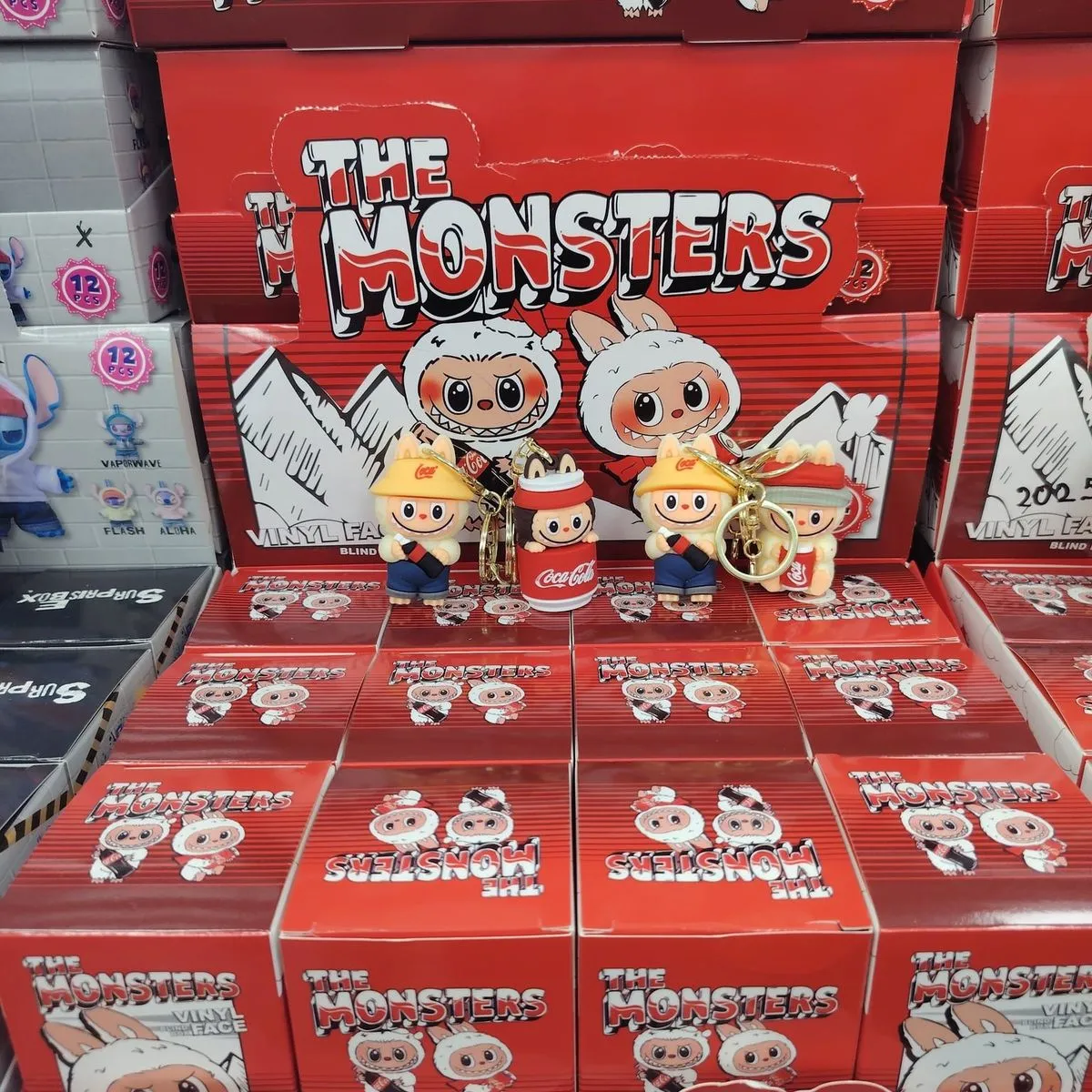 Figurki Brelok Labubu The Monsters Coca-Cola Vinyl 12szt