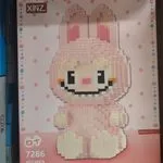 Klocki Labubu 4023pcs XINSZ Królik różowy