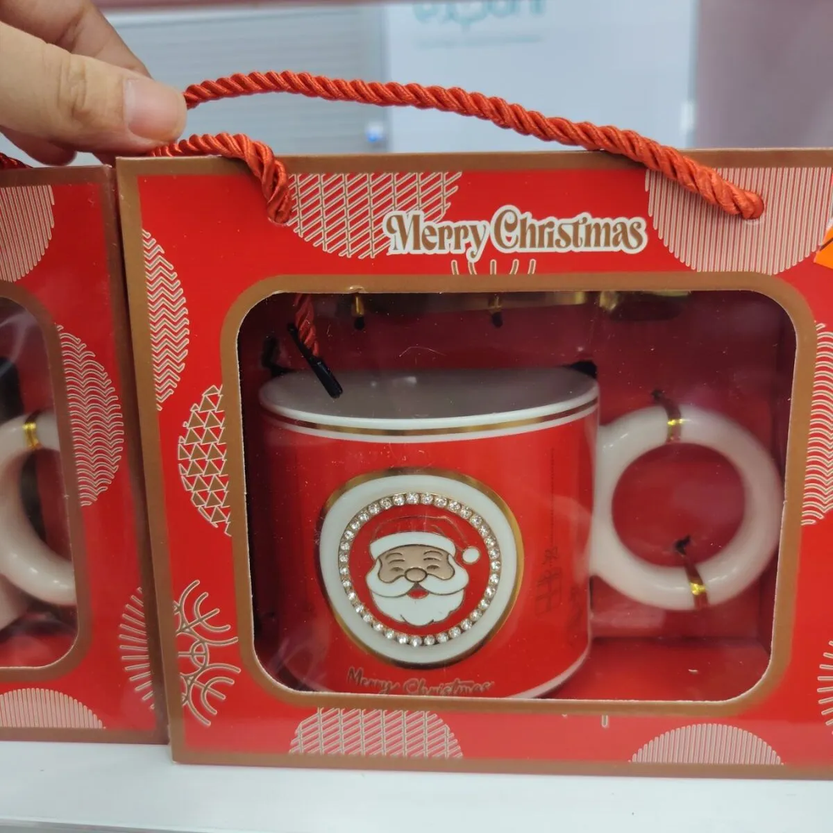 Kubek świąteczny z Santa Claus w pudełku