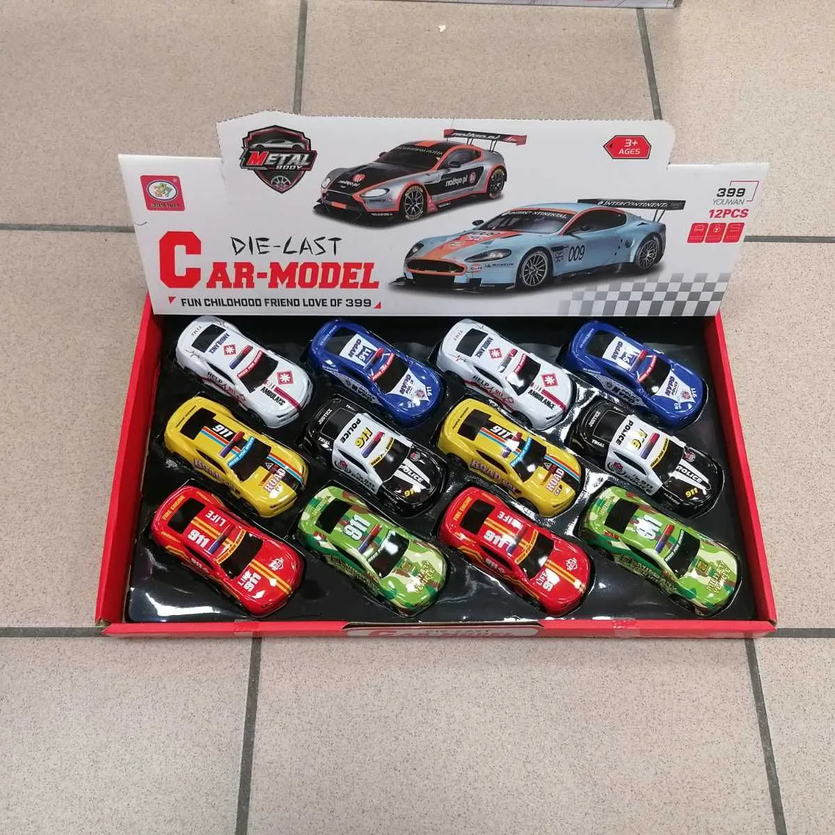 Model samochodu Die Cast Car ZT 1:64, zestaw 12 szt