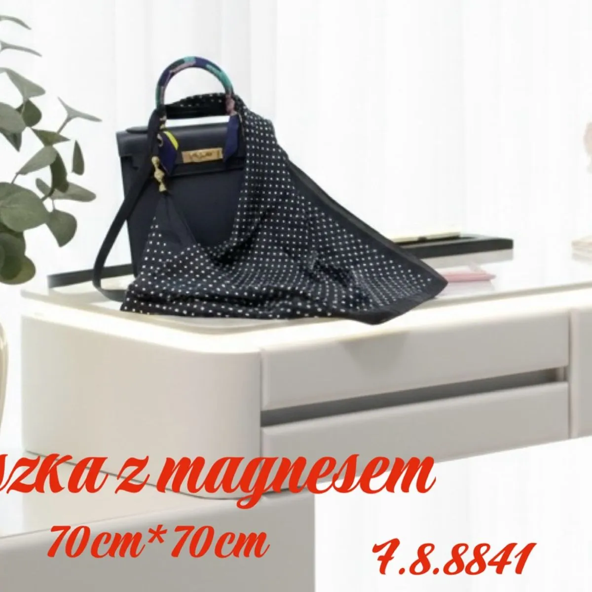 Chusta Damska Gawroszka z Magnesem 70cm x 70cm