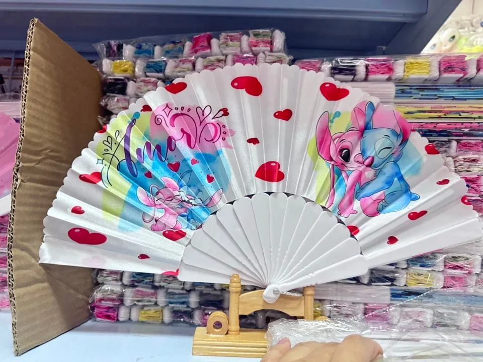 Wachlarz składany Stitch i Angel motyw Amor - 24 szt. Mix