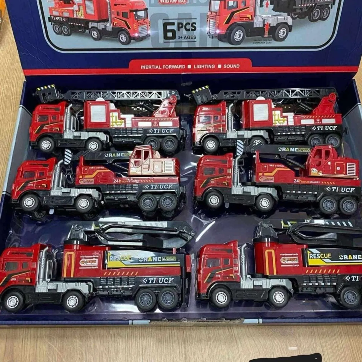 Samochód Strażacki Fire Truck Zestaw 6 szt. Napęd Światło Dźwięk