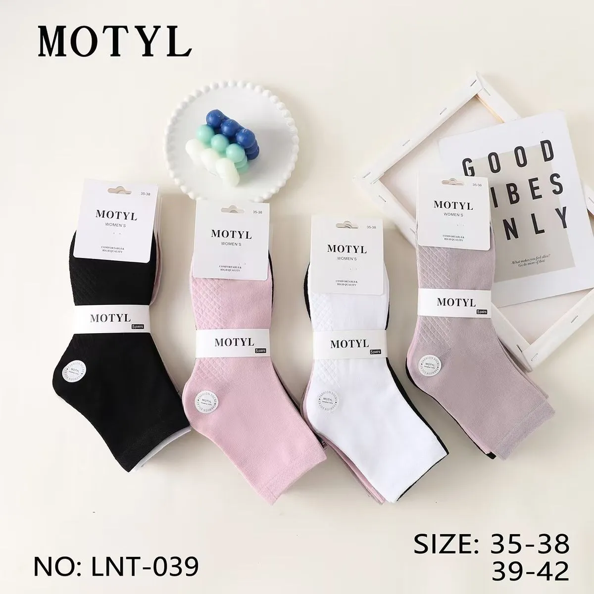 Skarpetki damskie Motyl 4 pary rozmiar 35-38 i
