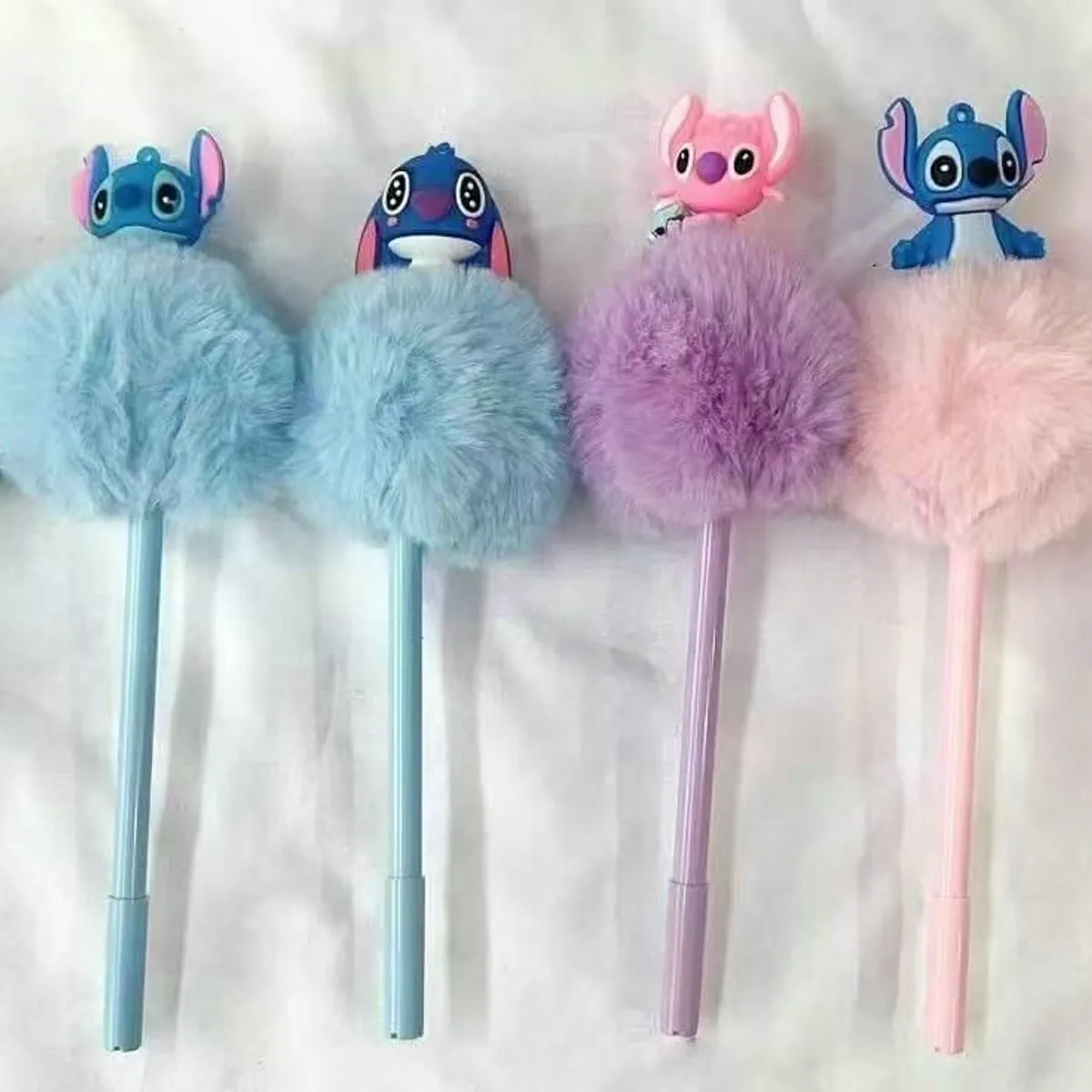 Długopis Stitch z puszystym pomponem i figurką, mix kolorów, 16 szt
