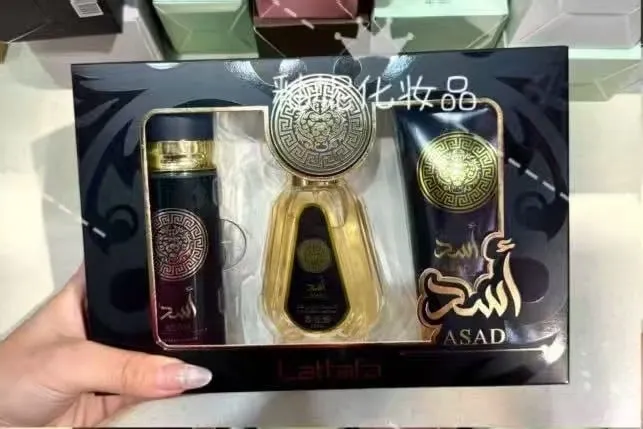 Zestaw męski Lattafa Asad perfumy + żel + krem 6 szt/opak.