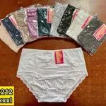 Majtki damskie XL-XXL białe z koronką, mix kolorów