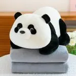 Maskotka panda z kocykiem pluszowa