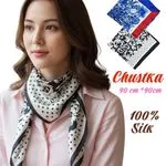 Chustka damska jedwabna 90x90 cm czarno-biała