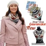 Gawroszka damska 70cm x 70cm wzór kwiatowy