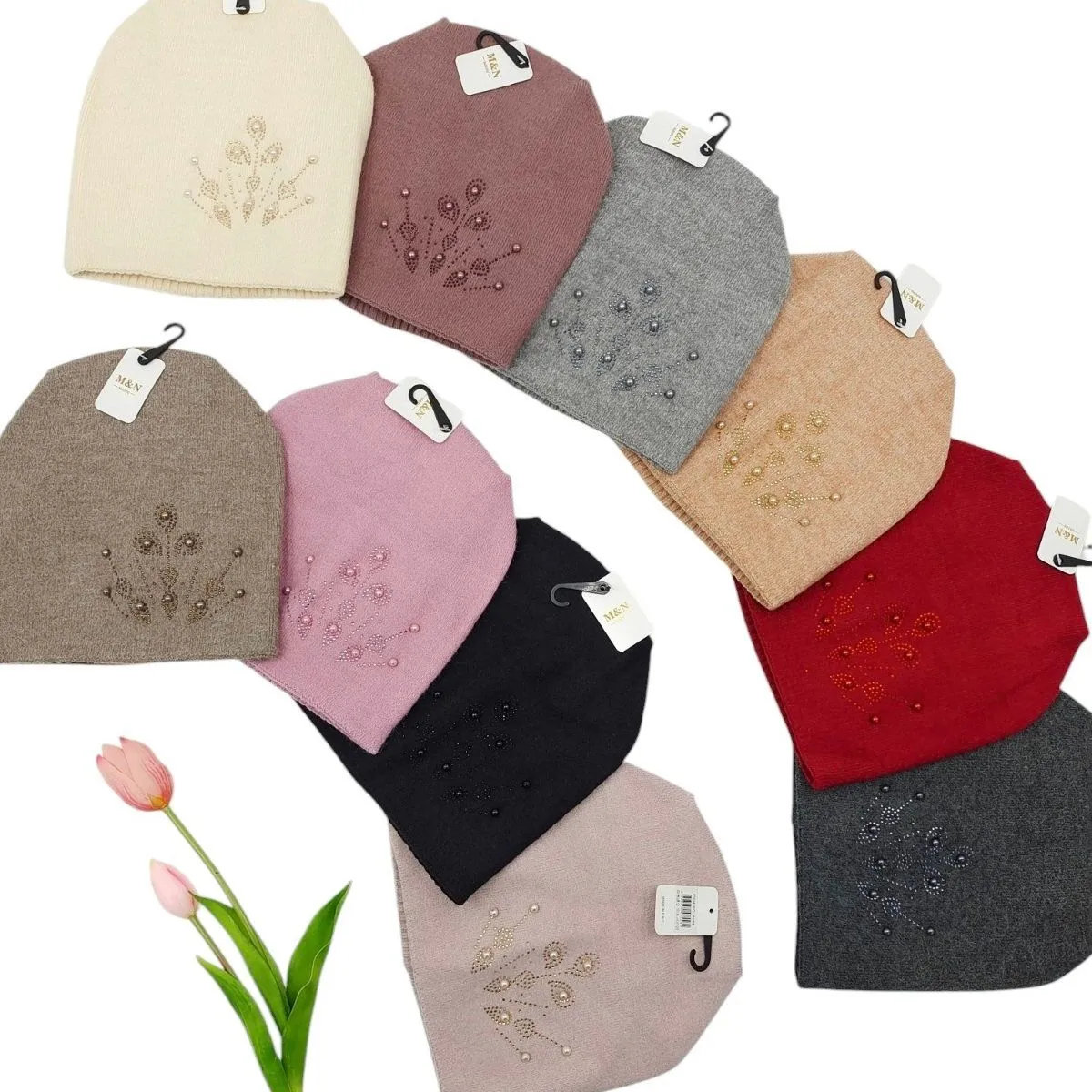 Czapki damskie beanie z haftem kwiatowym M9558