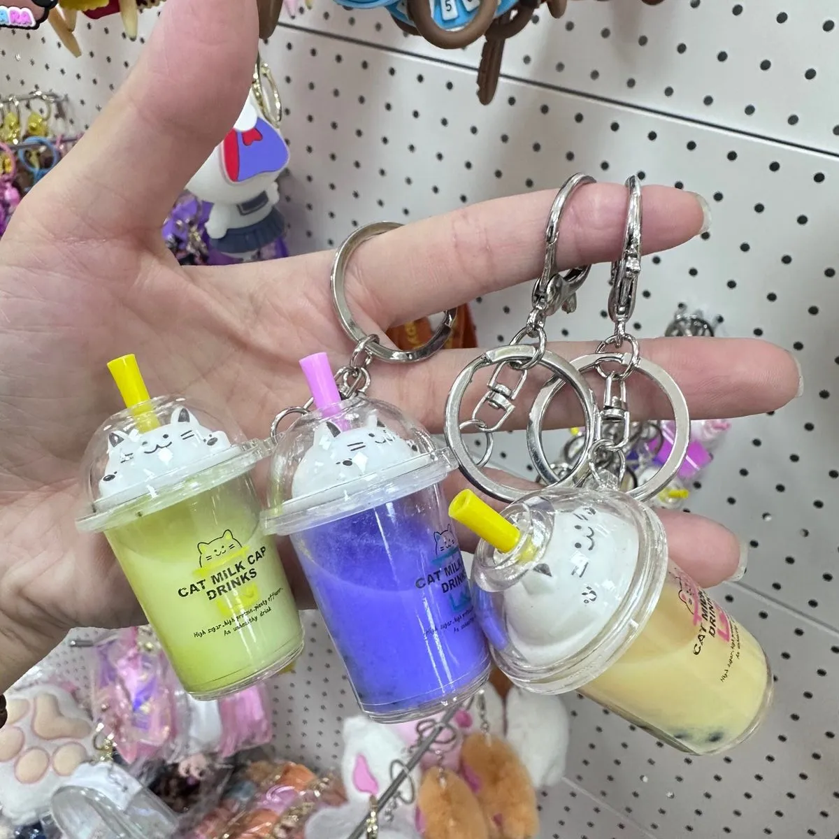 Brelok do Kluczy Cat Milk Cap Bubble Tea z Kotkiem 12szt