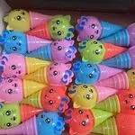 Zabawki Squeeze Świecące Lody Kotki Gniotki LED 24 szt.