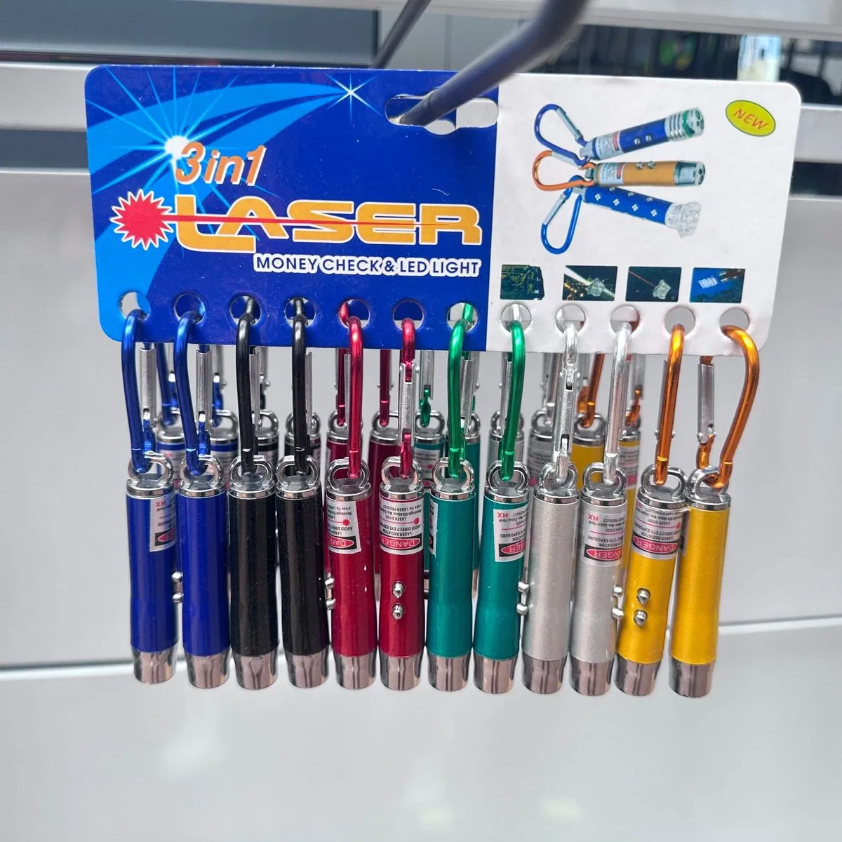 Laser 3w1 Wskaźnik LED UV z Karabińczykiem Mix Kolorów 24szt