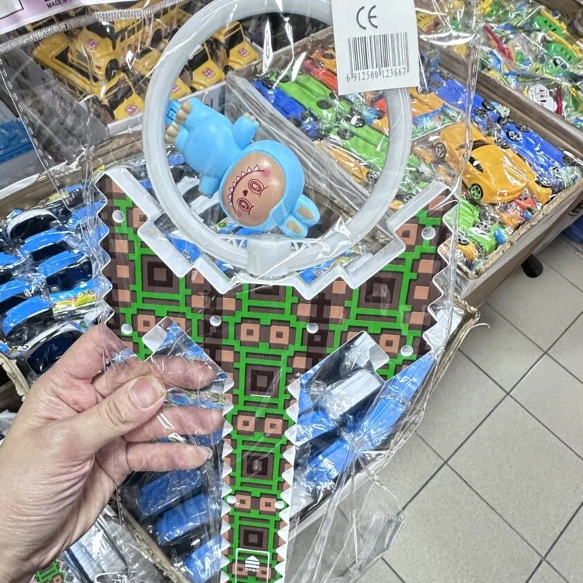 Magiczny Miecz Pixel z Figurką Kuromi i Światłem LED 6szt Mix