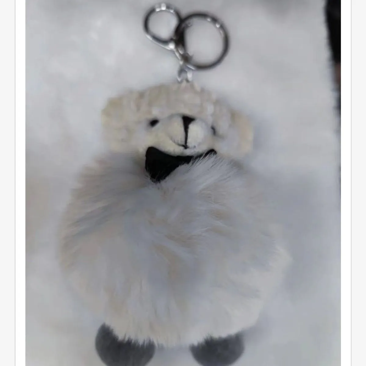 Brelok Maskotka Pluszowy Miś Biały z Kokardą