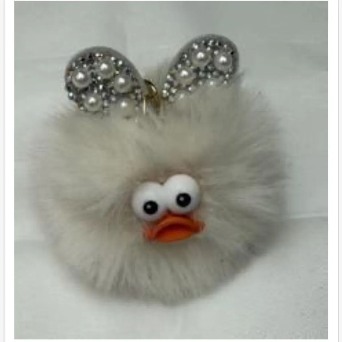 Brelok Maskotka Kaczy Dzwonek Pompom Biały