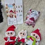 Labubu Merry Christmas Pop Mart brelok świąteczny