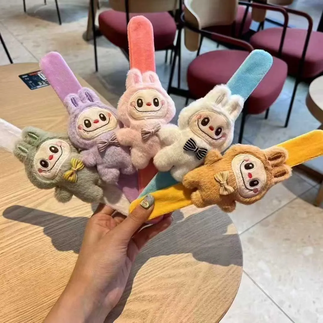 Zabawkowy Labubu - mini figurki króliki na klipsie