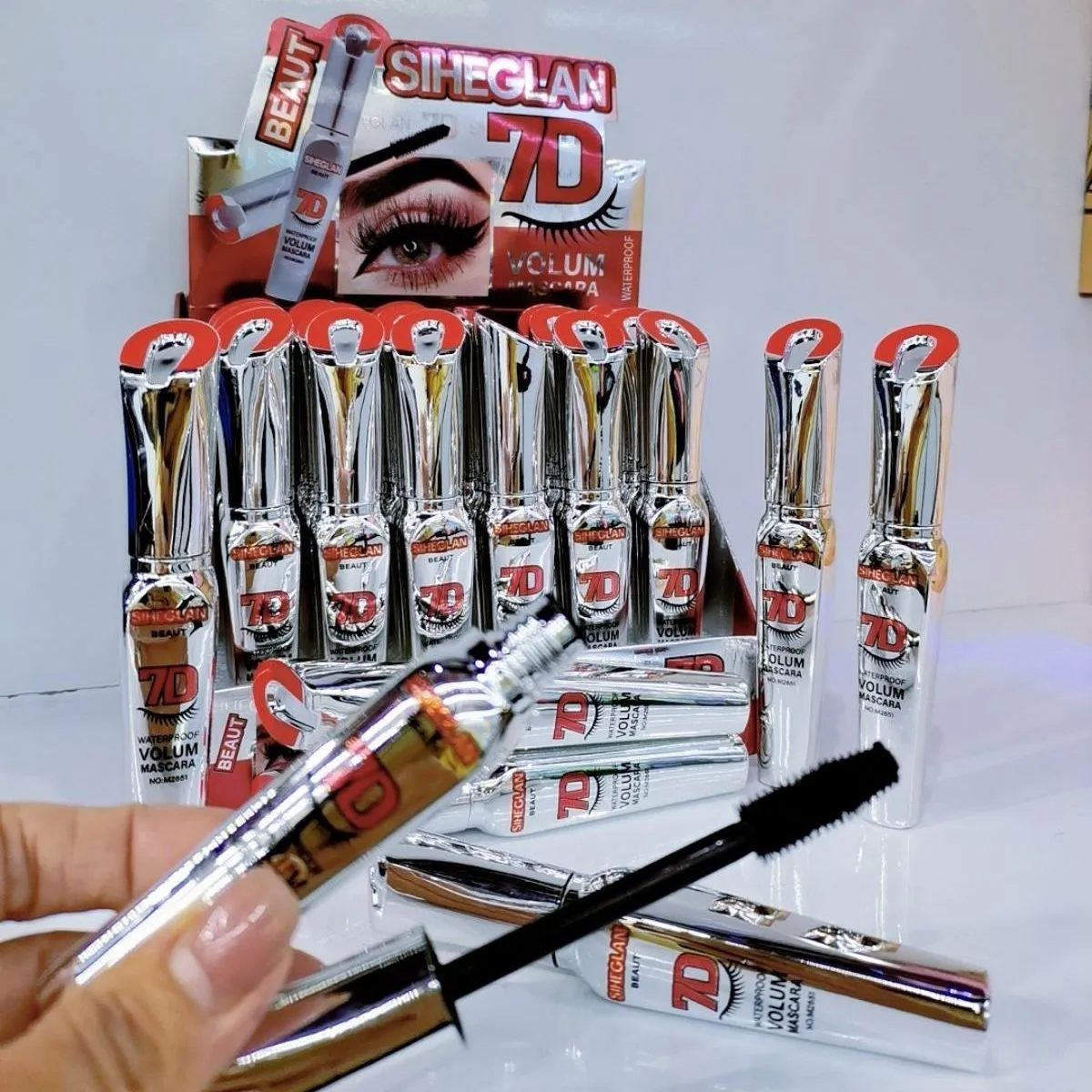 Tusz do rzęs Mascara Magnet 7D Shineglanan Volume