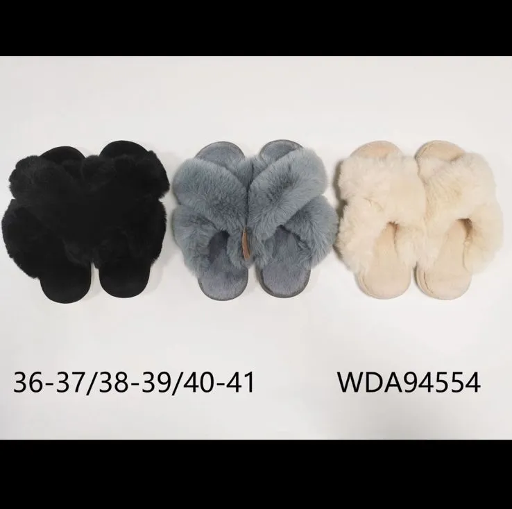 Kapcie damskie futrzane 37/38-39/40-41 WDA94554