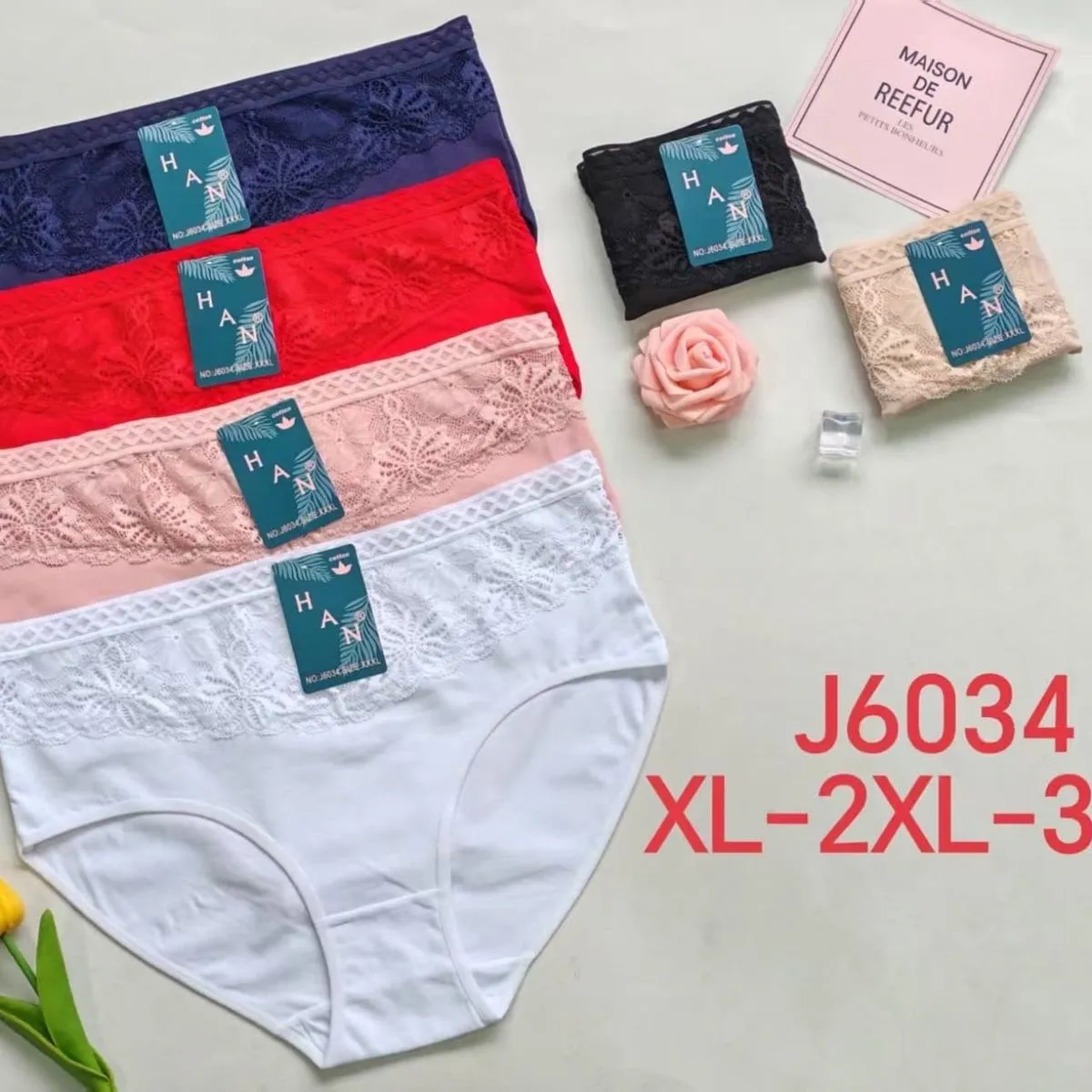 Majtki damskie bawełniane z koronką HAN J6034 XL-3XL 24szt