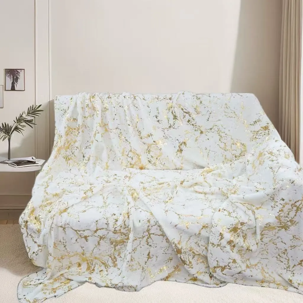 KOCE z MARMURKOWY 150/200 cm biało-złoty