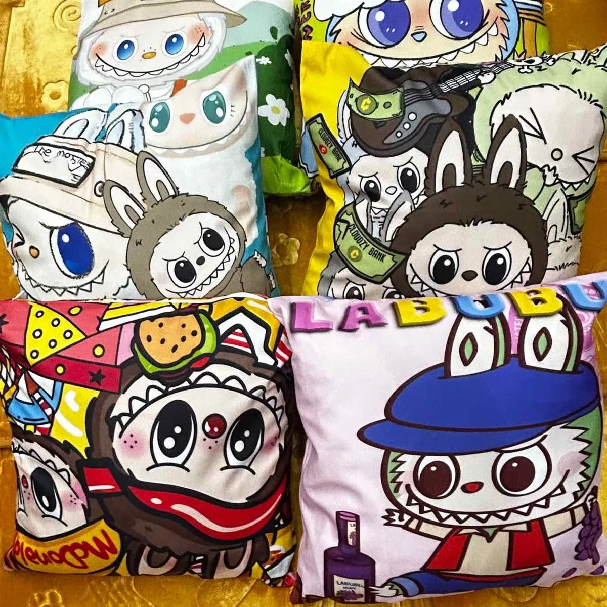 Poszewki dwustronne 40x40cm z motywami zwierząt animowanych